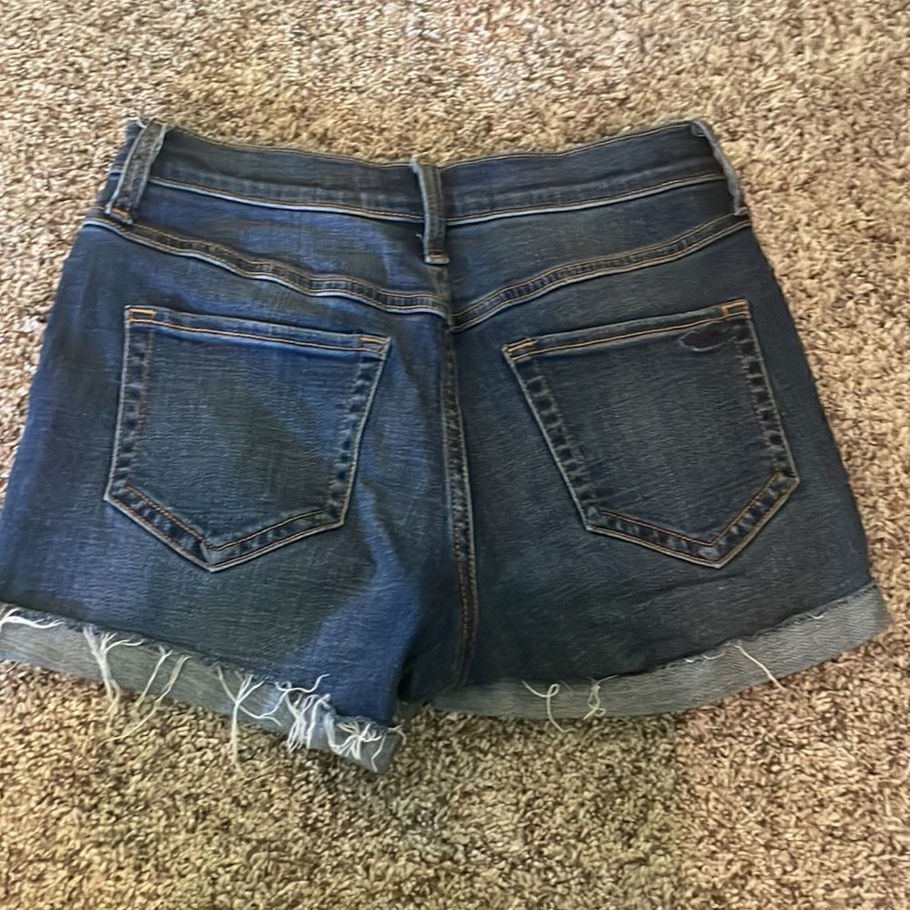 Hollister High Rise Advanced Stretch Shorts - Picture 2 of 3